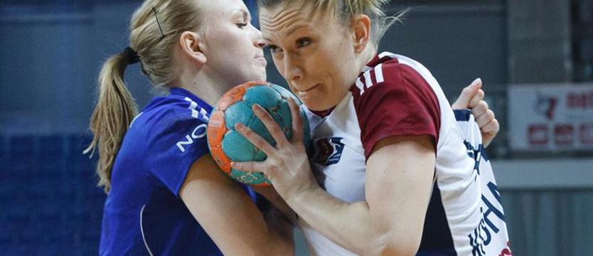 Piłka ręczna. Derby dla akademiczek