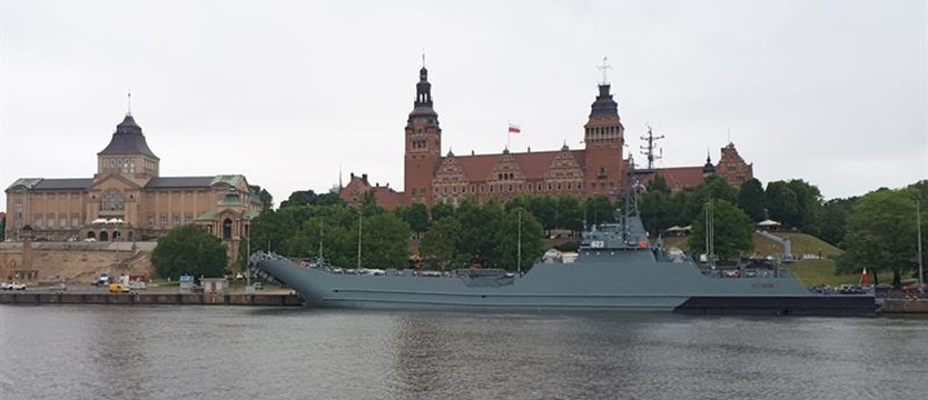 ORP Kraków zacumował w Szczecinie