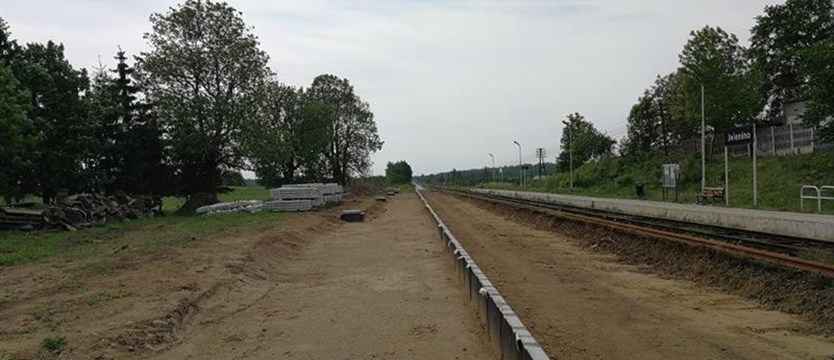 Przywracają drugi tor między Szczecinkiem a Łubowem