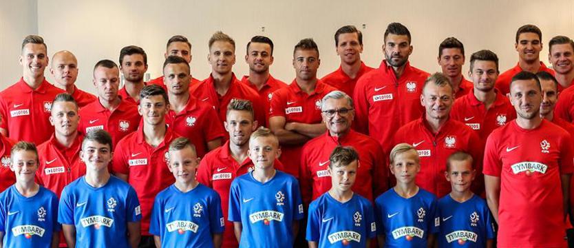 Piłka nożna. Dzieci pożegnały reprezentację przed mundialem