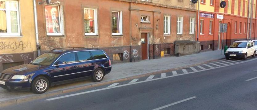 Zaparkował, bo było miejsce