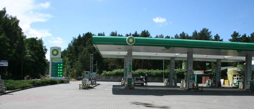 Najdrożej tankujemy w Pobierowie