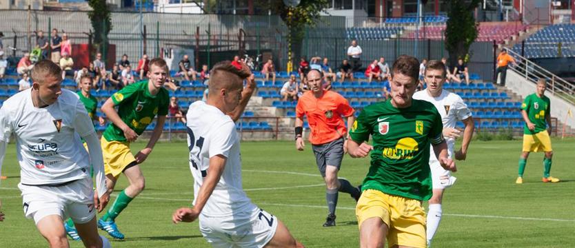 Piłka nożna. Pogoń nie przegrywa