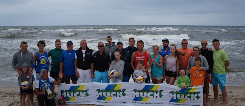 Pod siatką w Pustkowie. Zwycięstwa faworytów