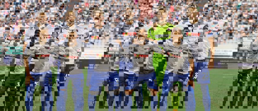 Piłka nożna. Cały mecz Gyurcso, kwadrans Piotrowskiego