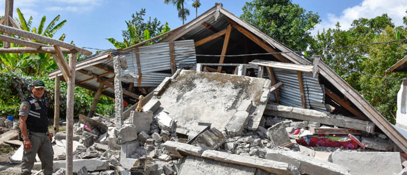 Już 14 ofiar trzęsienia ziemi w Indonezji