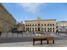 Valetta z widokiem na maltańskie trójmiasto