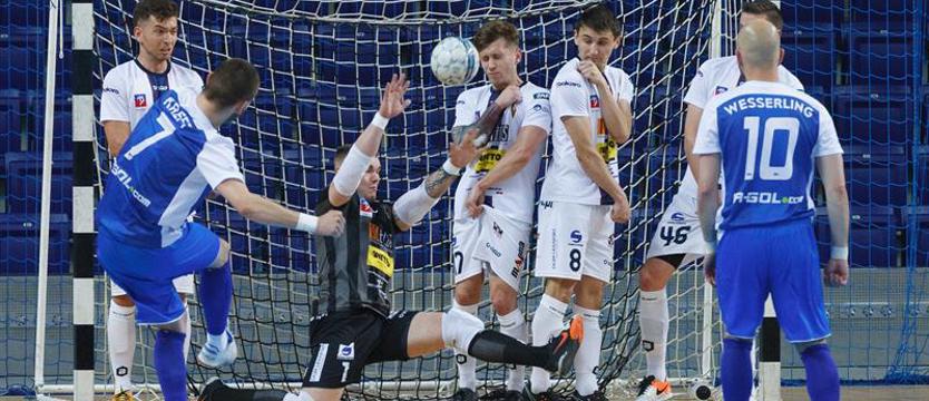 Futsal. Rozterki Pogoni 04