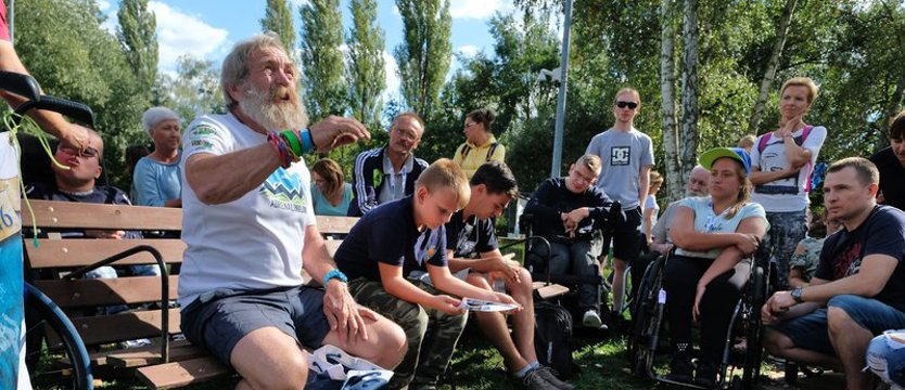 W kajaku i przy ognisku z Aleksandrem Dobą