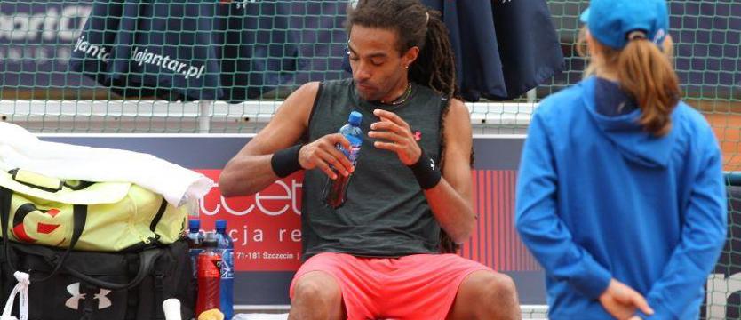 Tenis. Pogrom faworytów, Brown i Robredo poza turniejem