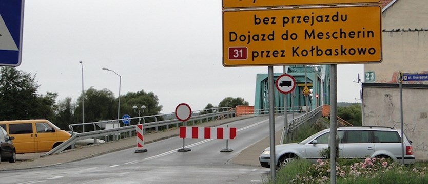 Most w Gryfinie zamknięty dla pojazdów i pieszych