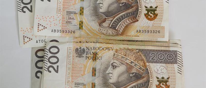Ruszają wypłaty świadczenia Alzheimer 75