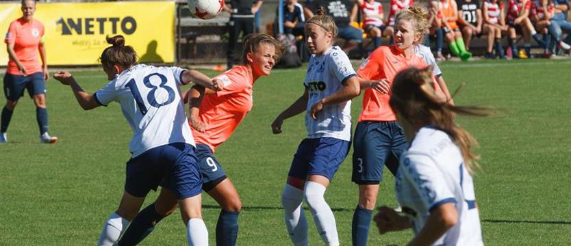 Piłka nożna. Unieważniony przetarg