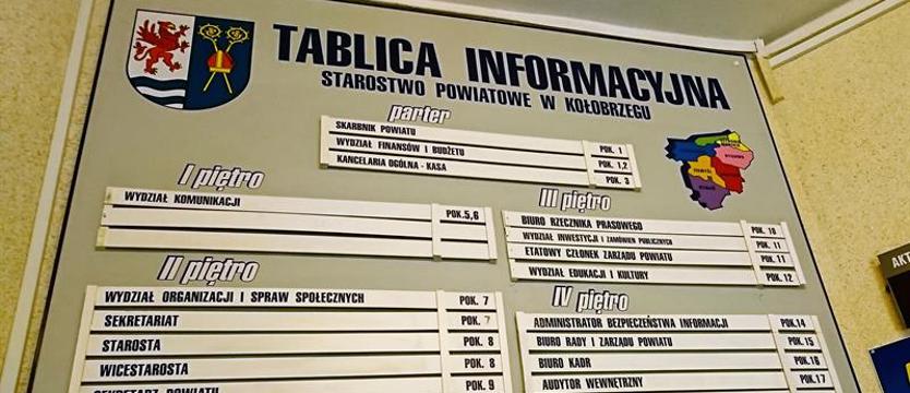Po turystach zostają komórki
