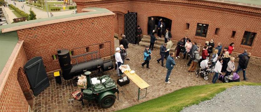 Hucznie w reducie Morast