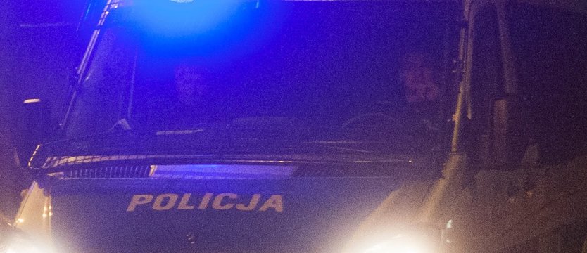 Postrzelił się w mieszkaniu. Wyjaśniają okoliczności