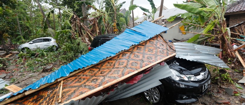 Indonezja. 373 ofiary śmiertelne tsunami