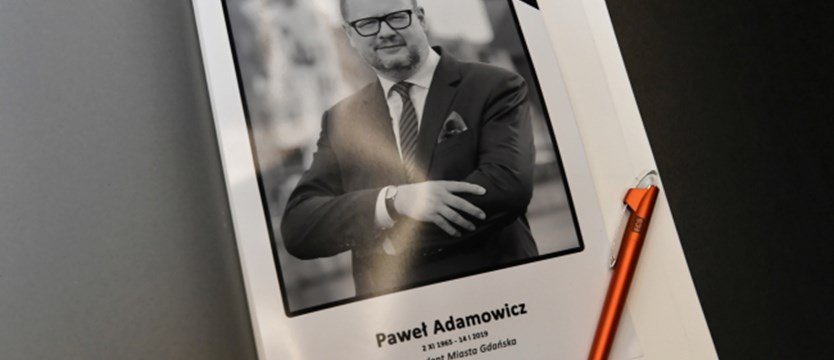 Prokuratura o przyczynie zgonu Pawła Adamowicza