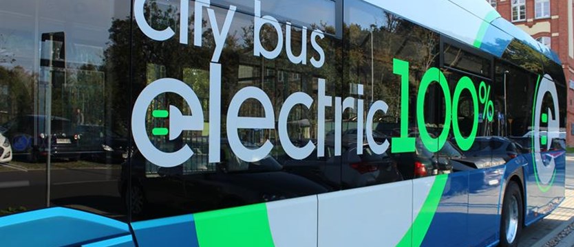 Podpisali umowę na zakup 11 elektrycznych autobusów dla Szczecina
