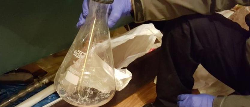 Laboratorium amfetaminy pod Kołobrzegiem. „Chemik” zatrzymany