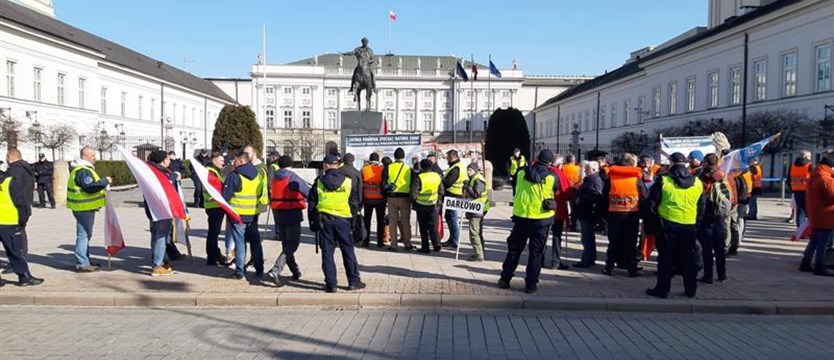 Rybacy z Darłowa i Kołobrzegu protestowali w stolicy