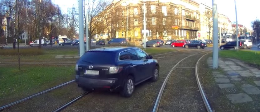 Samochód w roli tramwaju