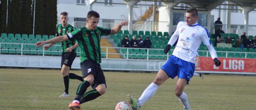 Piłka nożna. Wysoka porażka na inaugurację