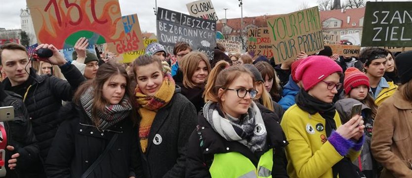 Młodzi w obronie planety: „Zmieńmy świat, a nie klimat”