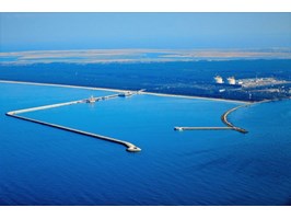 KE zatwierdziła plan rozbudowy terminalu LNG w Świnoujściu