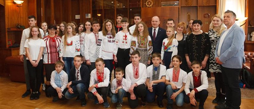 Młodzież z Ukrainy z wizytą u prezydenta Szczecina