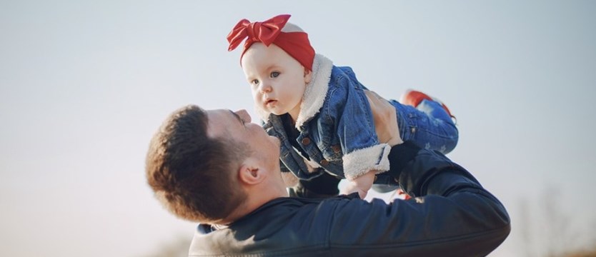 UE wyśle ojców na urlopy rodzicielskie. PE przegłosował zmiany