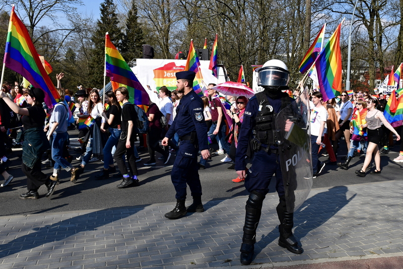 Około tysiąca osób uczestniczyło w I Marszu Równości w Koszalinie GALERIA 