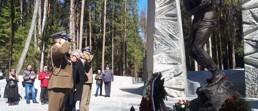 Uroczystości na Polskim Cmentarzu Wojennym w Katyniu