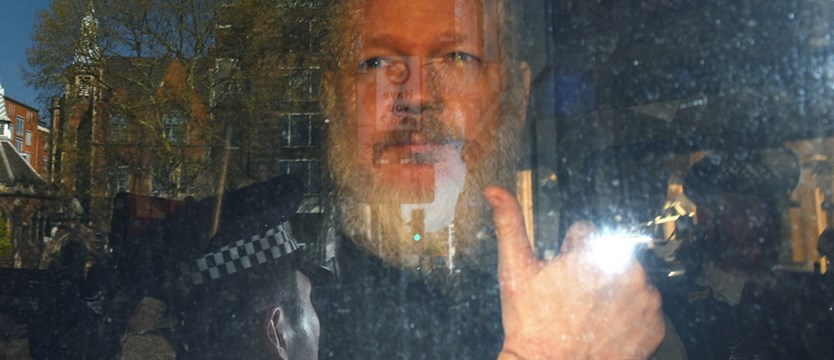 Londyńska policja aresztowała założyciela WikiLeaks Juliana Assange'a