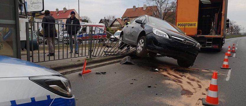 Niecodzienne zderzenie przy skrzyżowaniu Poniatowskiego z Mickiewicza
