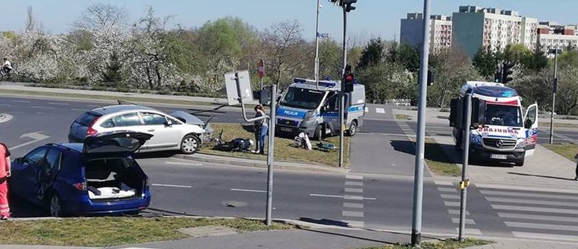 Zderzenie aut przy krzyżówce Włoska-Warcisława