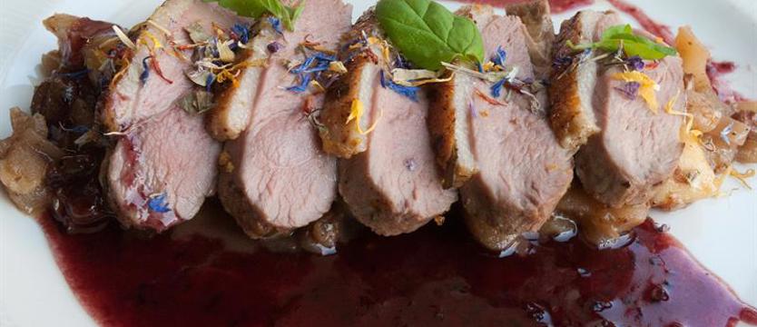 Rzecznik Episkopatu: w piątek nie obowiązuje wstrzemięźliwość od pokarmów mięsnych