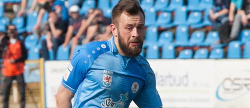 Piłka nożna. Pewna wygrana Błękitnych