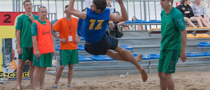 Piłka ręczna. Trzy dni zmagań w Dąbiu