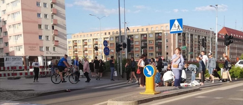 Uwaga: wypadek. Są ranni