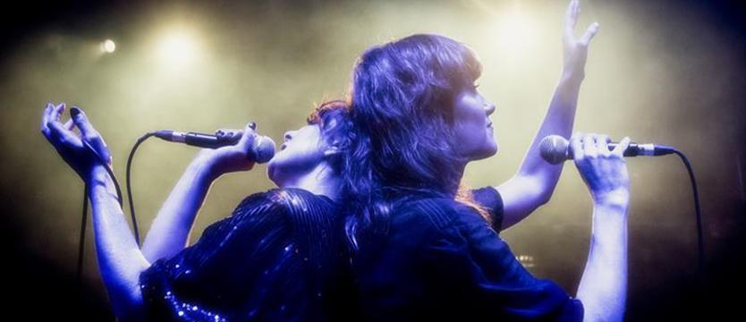 Francuscy mistrzowie coverów. Znasz ich z reklamy polskich ubrań