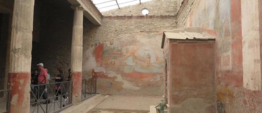 Spacer po mieście sprzed 1940 lat