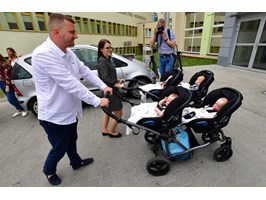 Pierwsze urodziny szczecińskich czworaczków w szpitalu „Zdroje”
