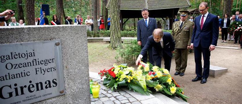 Uroczystości w Szczecinie i Pszczelniku. W hołdzie litewskim lotnikom