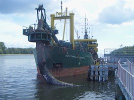 Prace na torze wodnym Świnoujście-Szczecin. Utrzymać głębokość