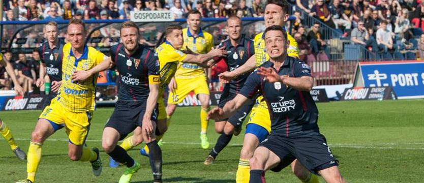 Piłka nożna. Trzy punkty obowiązkiem