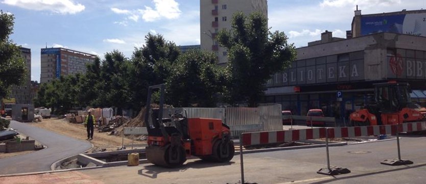 Modernizacja placu Adamowicza. Ograniczenia i utrudnienia