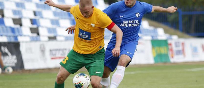 Piłka nożna. Wygrana Świtu, remis Chemika, klęska rezerw Pogoni