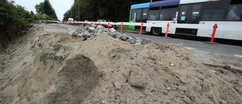 Ulica Chopina w połowie dostępna