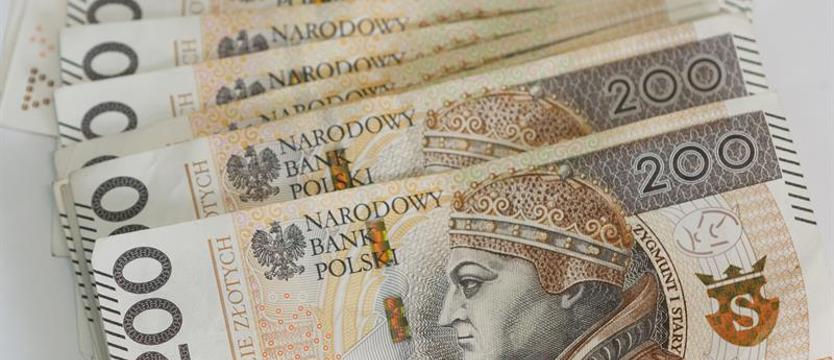 Włodarze nie chcą odpoczywać? „Zbieranie” urlopu bywa opłacalne